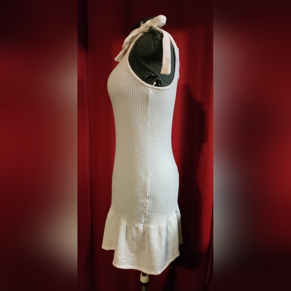 Cute white sundress - Picture 3 of 4